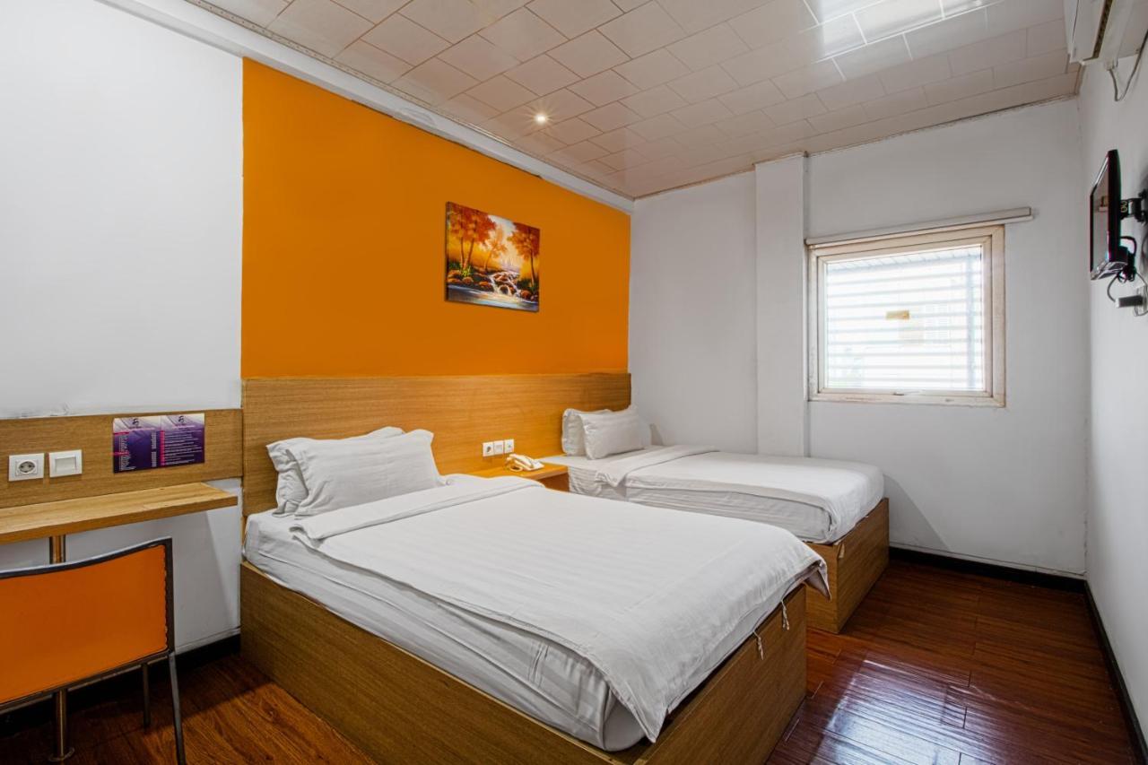 ג'קרטה Suba Hotel מראה חיצוני תמונה
